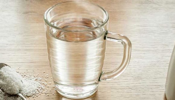 5 Health Benefits of Drinking Warm Water