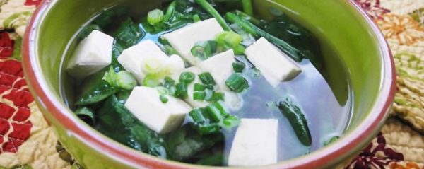 Spinach with tofu soup