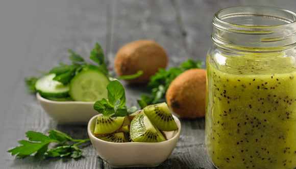 Tangy, Refreshing Cucumber-Kiwi Cooler